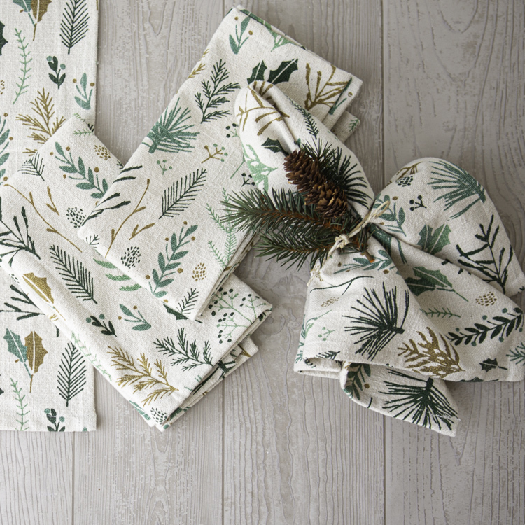 Set of 4 Holiday Woodland Napkins