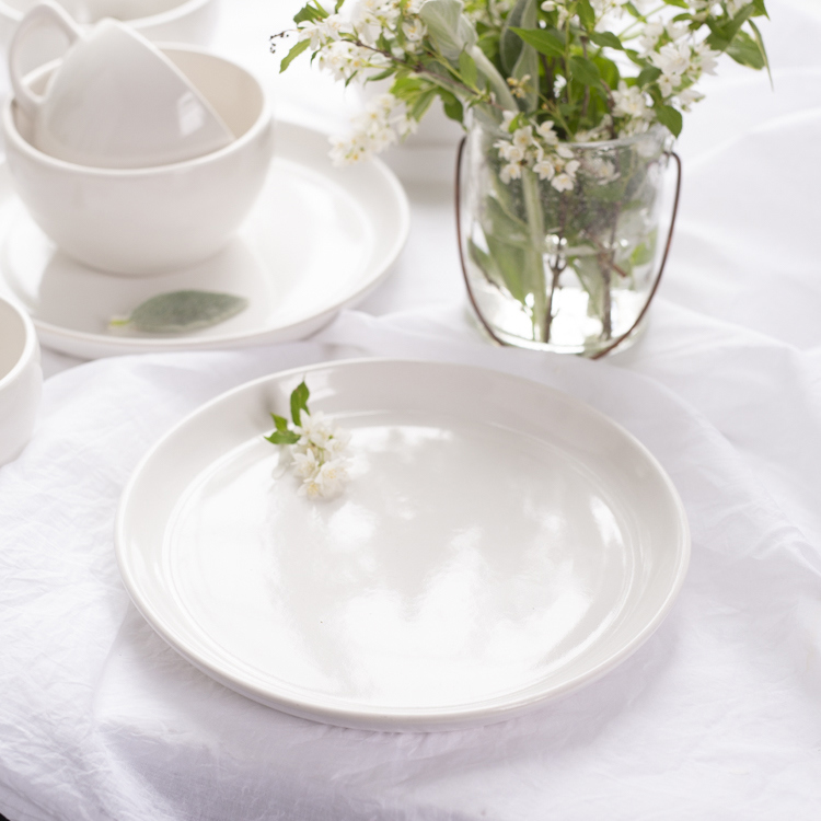 Classic Coupe Dinner Plate - White